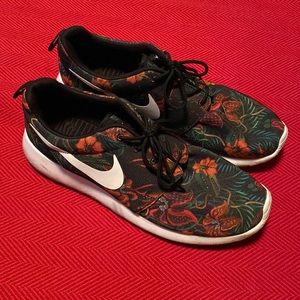 Nike Roshe Floral Shoes